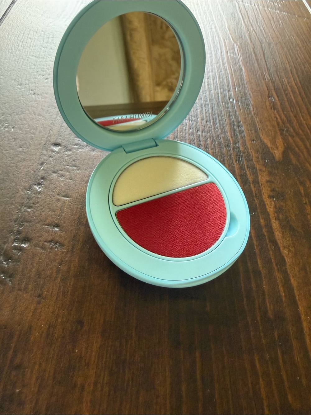 Fara Homidi lip compact new